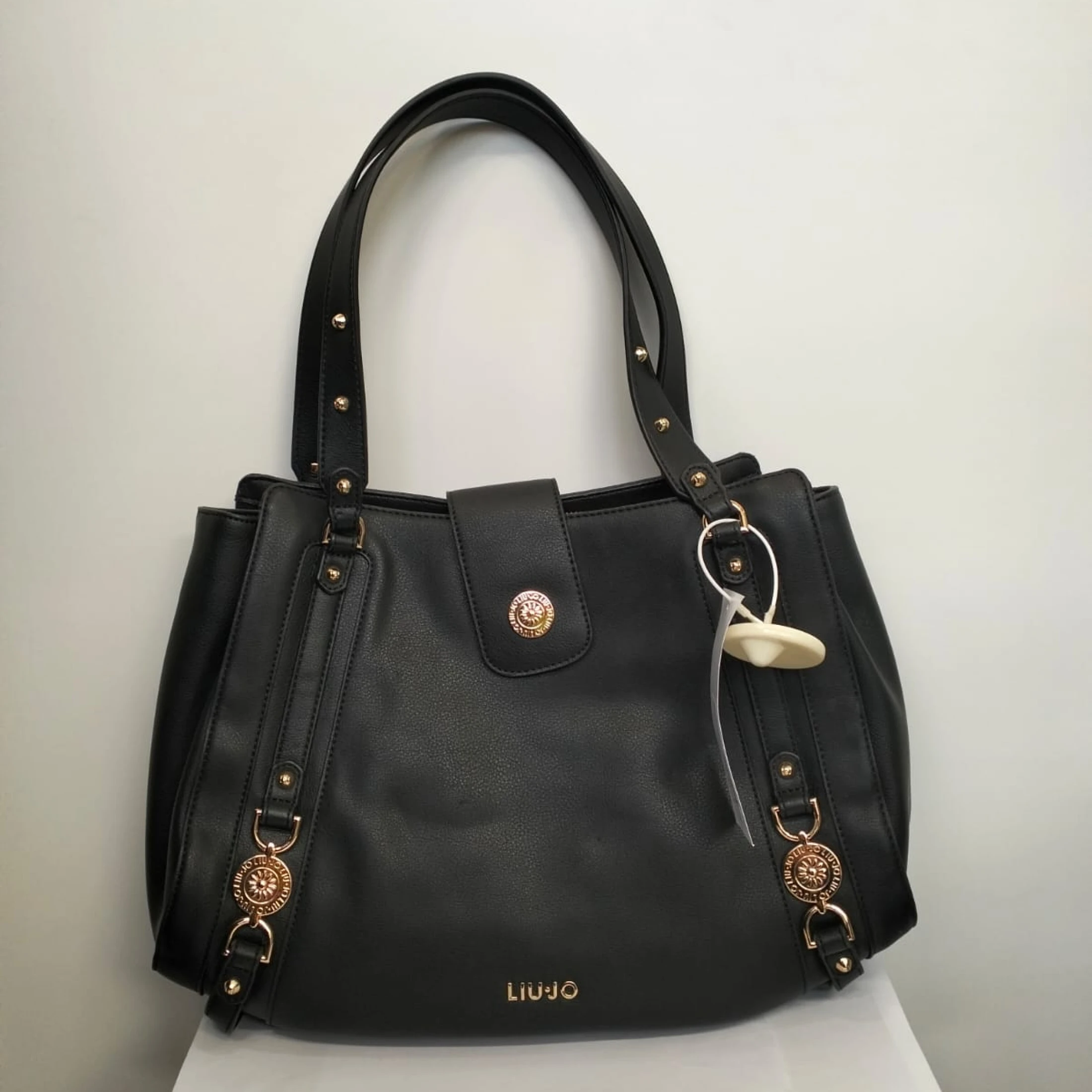 Immagine WhatsApp 2025-10-22 ore 17.39.47_5c18404c