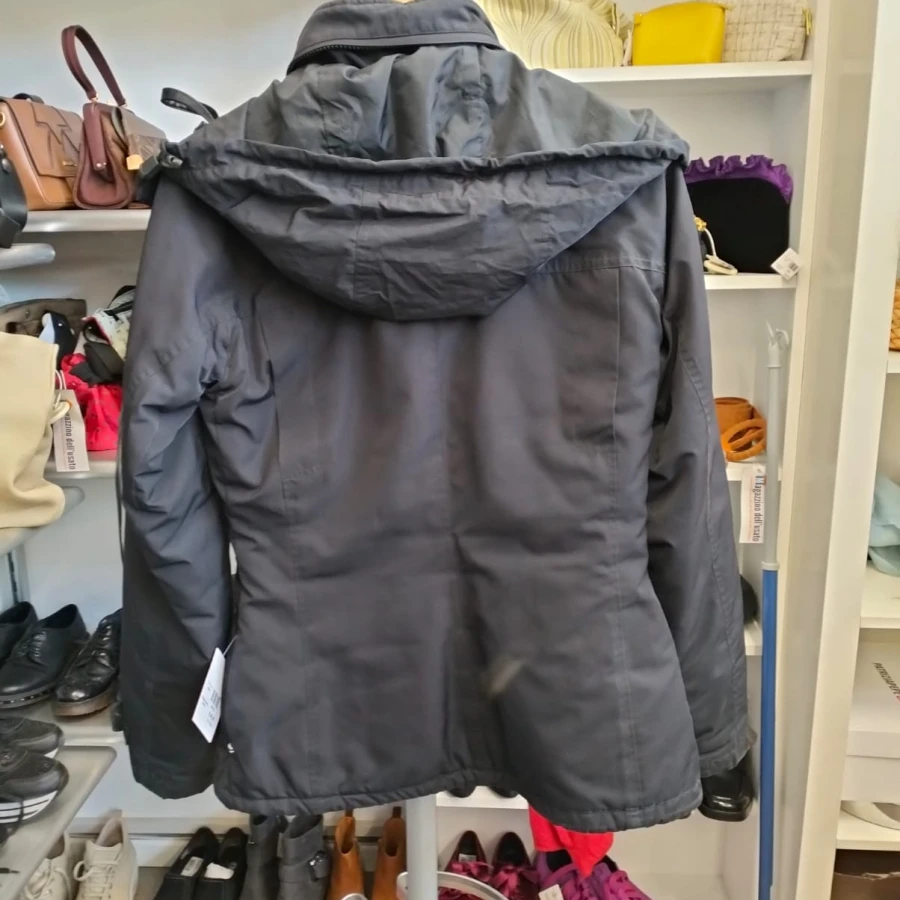 fae36fc4-e2f5-4599-a07d-a2b8c73e8f7a