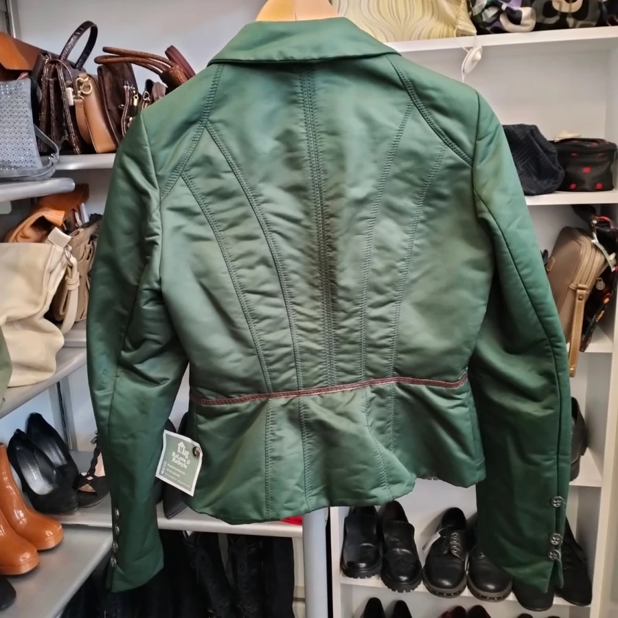 e776063a-bf30-4809-b131-f4d01a484bf6